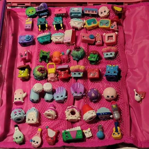 Shopkins Other - 57+ Shopkins & Foldout case!